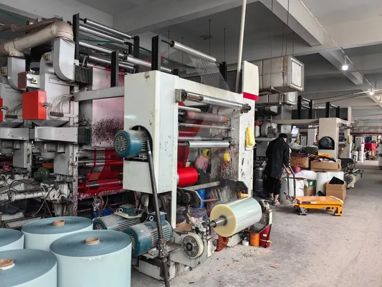 Automatic Dropper Glass Boston Bottle Body Skin Care Oil Coconut Oil Liquid Servo Driving Piston Filling Machine Packing Wrapping Machine